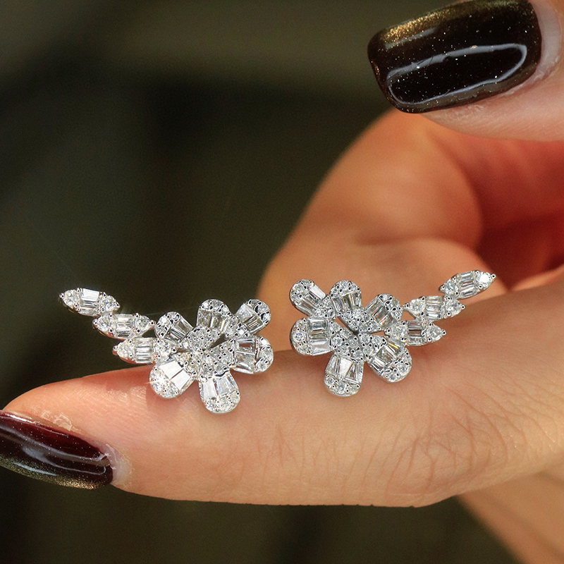 Aazuo Fine Jewelry 18K Pure Wh - Diamond Stud Earrings review and price